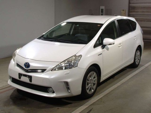 4672 Toyota Prius alpha ZVW40W 2012 г. (TAA Chubu)